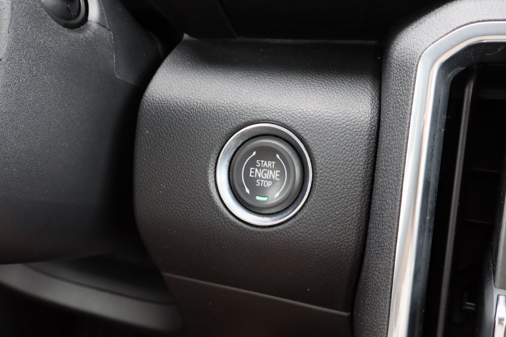 Certified 2026 GMC Acadia Elevation w/ Elevation Premium Package FWD image 20