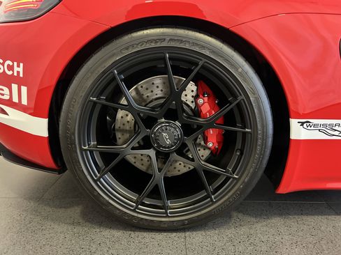 Used 2025 Porsche 718 Cayman GT4 RS image 12