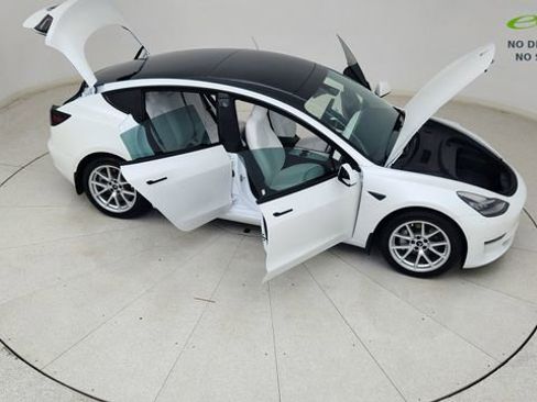 Used 2022 Tesla Model 3 Long Range AWD/4WD image 83