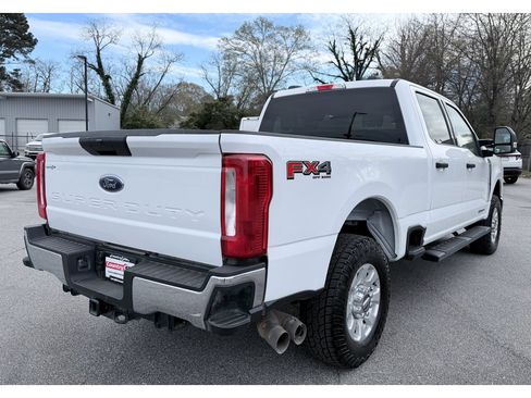 Used 2024 Ford F250 XLT w/ FX4 Off-Road Package image 6