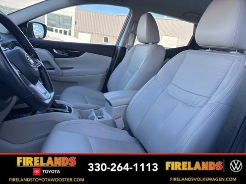 Used 2022 Nissan Rogue Sport SL image 13