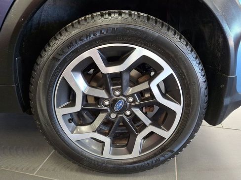 Used 2017 Subaru Crosstrek 2.0i Premium image 10