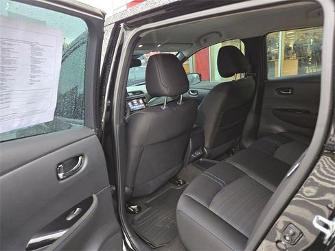 Used 2025 Nissan Leaf SV Plus image 16