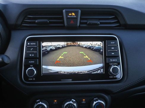 Used 2025 Nissan Versa S w/ Trunk Package image 26