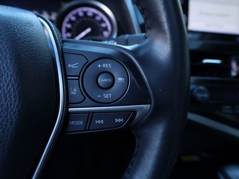 Used 2023 Toyota Camry XLE image 28