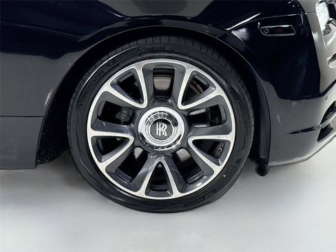 Used 2019 Rolls-Royce Wraith image 37