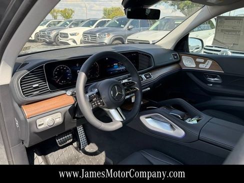 Certified 2026 Mercedes-Benz GLS 450 4MATIC image 14