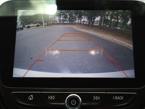 Used 2016 Chevrolet Malibu LT image 32