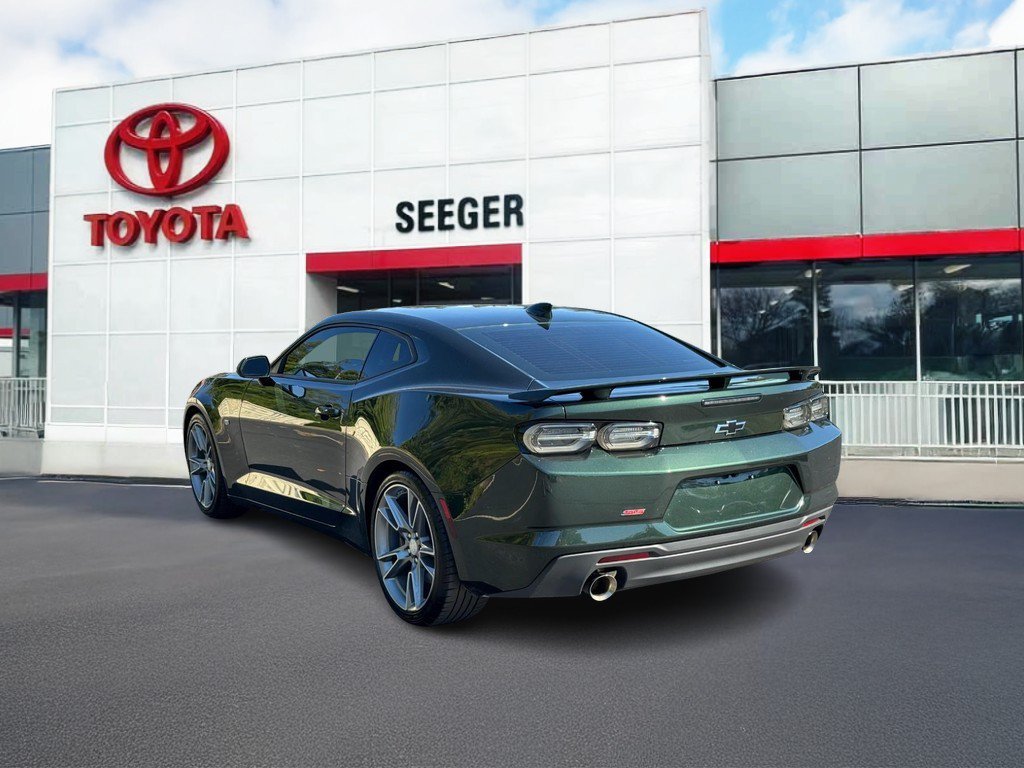 Used 2020 Chevrolet Camaro SS RWD image 9