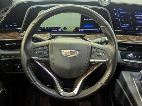 Used 2023 Cadillac Escalade ESV Sport Platinum w/ LPO, ONYX Package image 4