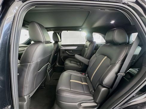 Used 2025 MAZDA CX-90 3.3 Turbo w/ Premium Plus Pkg image 26