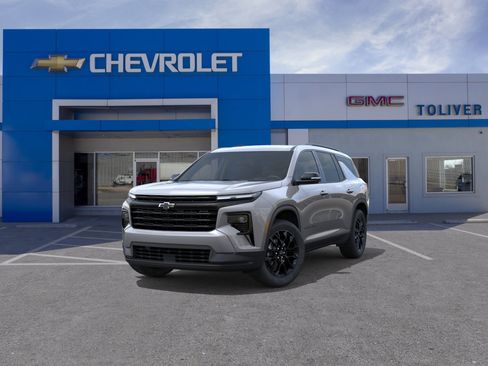 New 2026 Chevrolet Traverse LT w/ Enhanced Driving Package FWD image 8