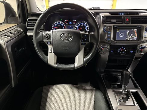 Used 2018 Toyota 4Runner SR5 RWD image 11