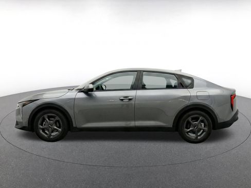 Used 2025 Kia K4 FWD image 4