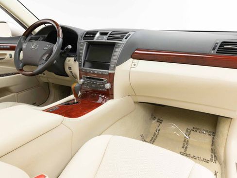 Used 2012 Lexus LS 460 w/ Luxury Value Edition image 2