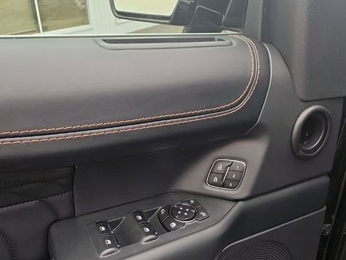 Used 2024 Ford Expedition Max Platinum AWD/4WD image 20