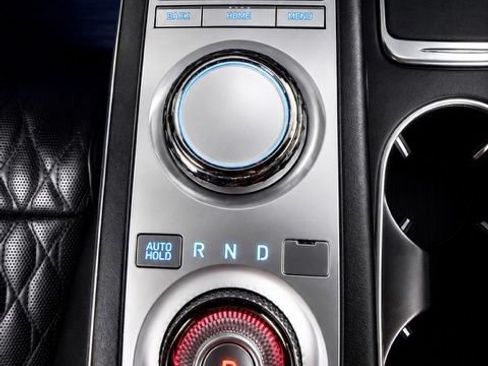 Used 2022 Genesis GV70 3.5T Sport w/ Sport Advanced Package AWD/4WD image 30