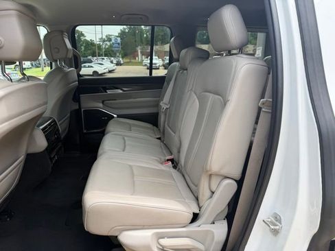 Used 2024 Jeep Wagoneer Series II w/ Flexible Seating Group RWD image 25