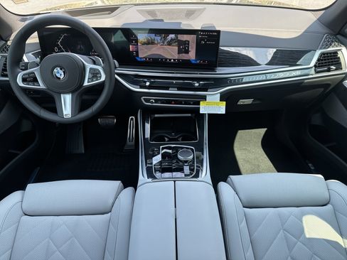New 2026 BMW X5 xDrive40i w/ M Sport Package image 3