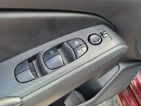Used 2024 Nissan Altima 2.5 SV FWD image 21