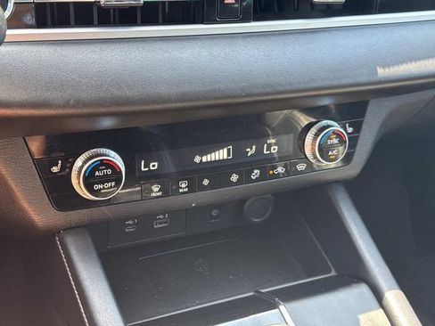 Used 2022 Mitsubishi Outlander SE AWD/4WD image 36