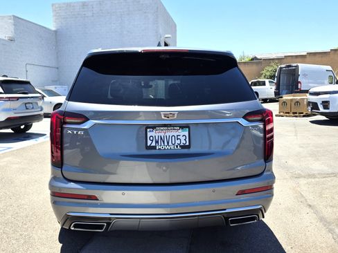 Used 2020 Cadillac XT6 Premium Luxury FWD image 4