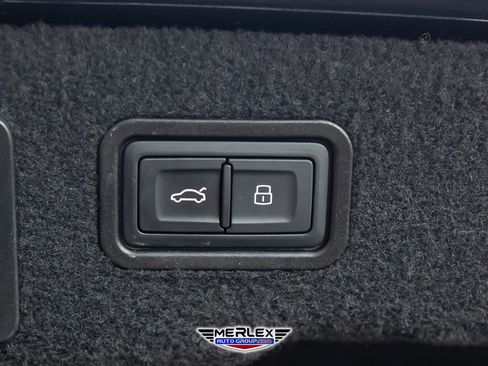 Used 2021 Audi A8 L 4.0T w/ Interior Protection Package image 52