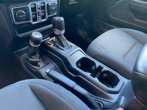 Used 2020 Jeep Wrangler Unlimited Sport S AWD/4WD image 13