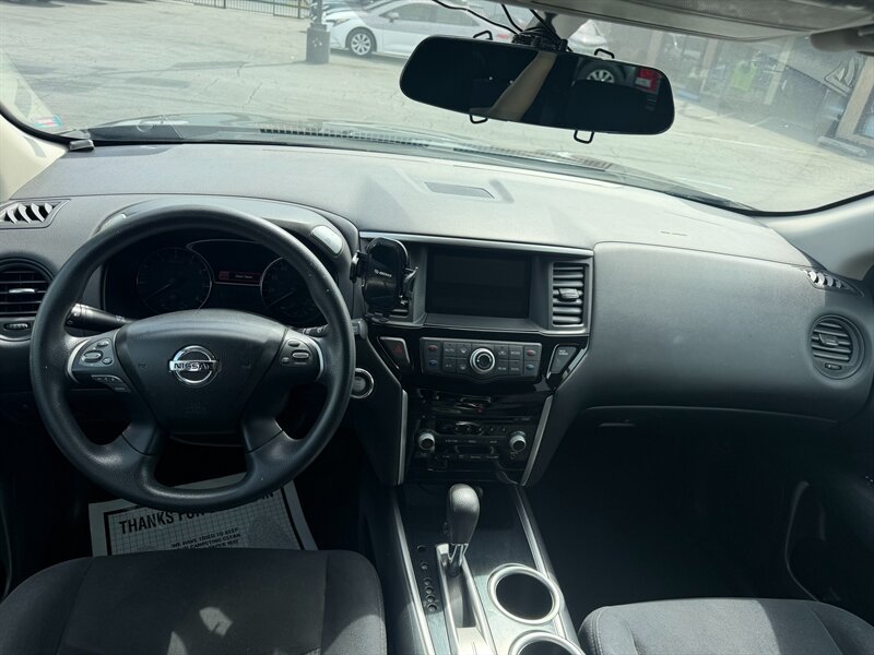 Used 2015 Nissan Pathfinder S FWD image 8