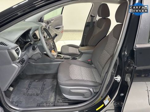 Used 2018 Hyundai Ioniq Blue image 9