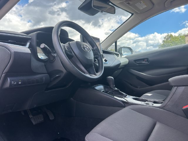 Used 2024 Toyota Corolla LE FWD image 24