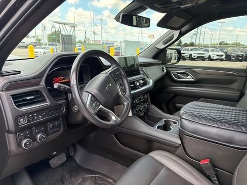 Used 2022 Chevrolet Tahoe Z71 w/ Z71 Off-Road Package AWD/4WD image 7