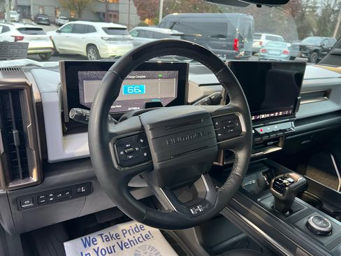 Used 2025 GMC Hummer EV 3X image 11
