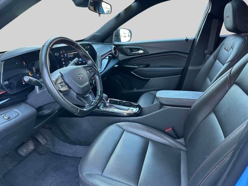 Certified 2024 Chevrolet Trax RS w/ Sunroof Package FWD image 14