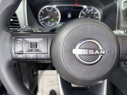 Used 2024 Nissan Rogue SV AWD/4WD image 29