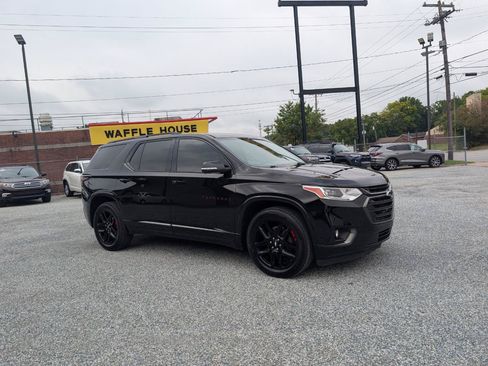 Used 2018 Chevrolet Traverse Premier w/ Redline Edition FWD image 3
