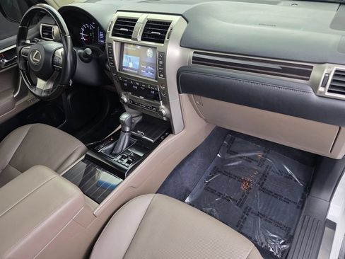 Used 2021 Lexus GX 460 Premium w/ Premium Package AWD/4WD image 32