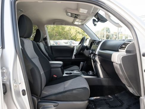 Used 2024 Toyota 4Runner SR5 image 30