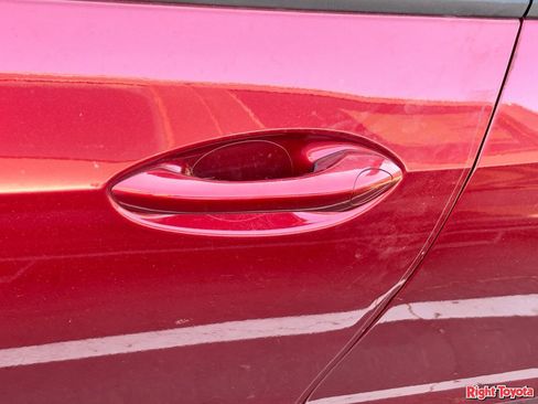 Used 2024 Chevrolet Trax RS image 10