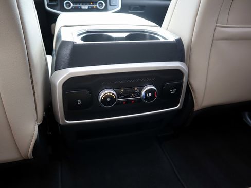 Used 2024 Ford Expedition Max Limited image 22