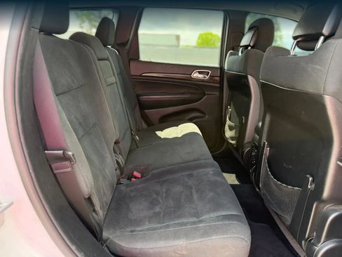 Used 2013 Jeep Grand Cherokee Laredo AWD/4WD image 20