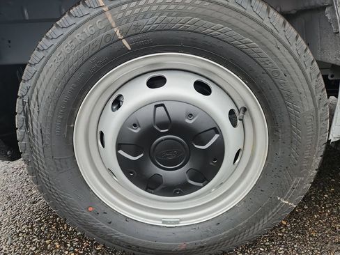 New 2026 Ford Transit 250 148 Medium Roof image 28