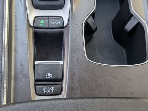 Used 2019 Honda Accord Touring image 24