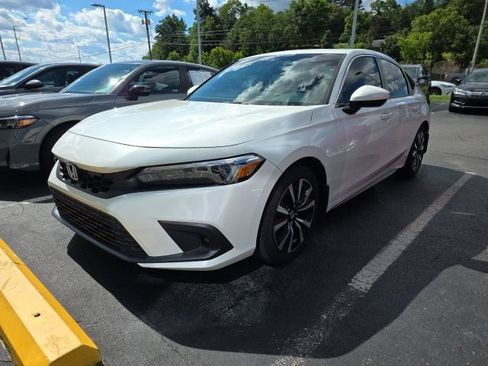 Used 2023 Honda Civic EX-L image 3