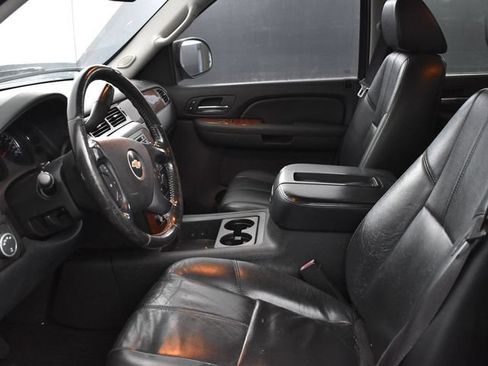Used 2007 Chevrolet Silverado 1500 LTZ w/ Safety Package AWD/4WD image 9