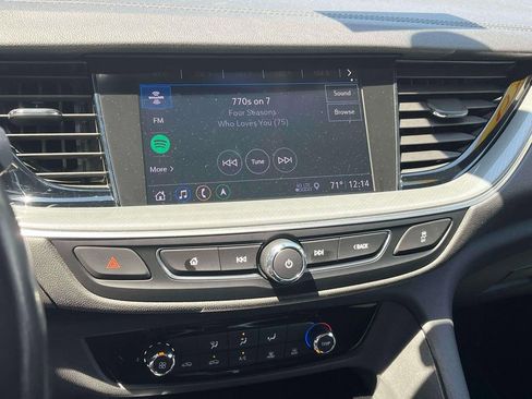 Used 2018 Buick Regal Preferred w/ Sights and Sounds Package AWD/4WD image 30