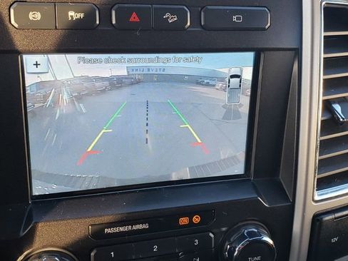 Used 2018 Ford F250 Lariat w/ Chrome Package AWD/4WD image 16
