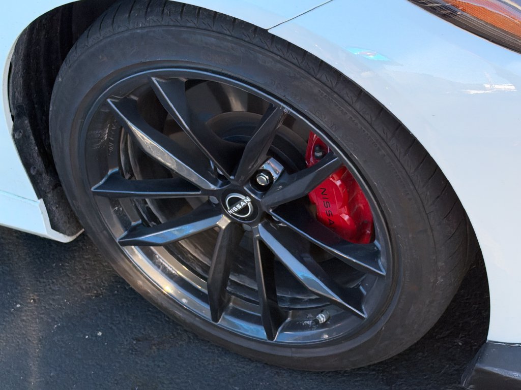 Used 2024 Nissan Z Performance w/ Floor Mat Package RWD image 9