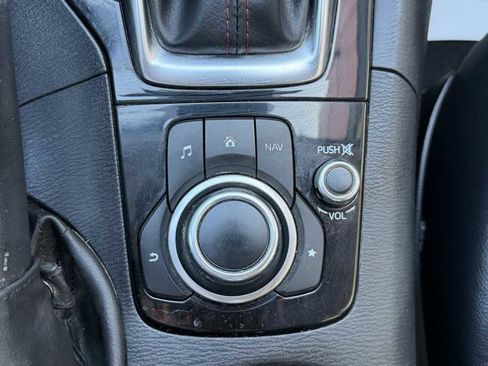 Used 2014 MAZDA MAZDA3 s Grand Touring w/ Technology Package FWD image 19