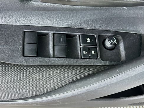 Used 2024 Toyota Corolla LE FWD image 15